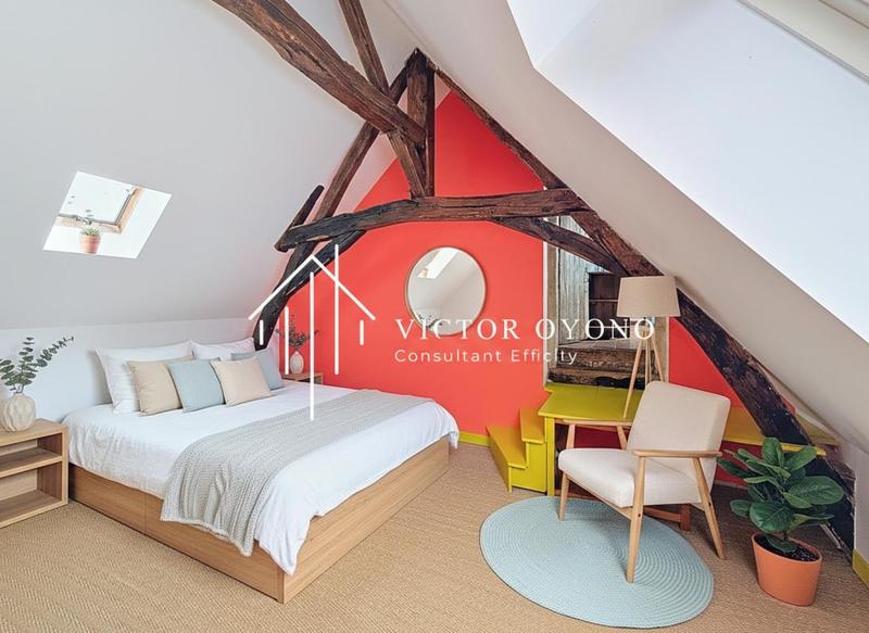 Maison - 220 m² - 9 pièces