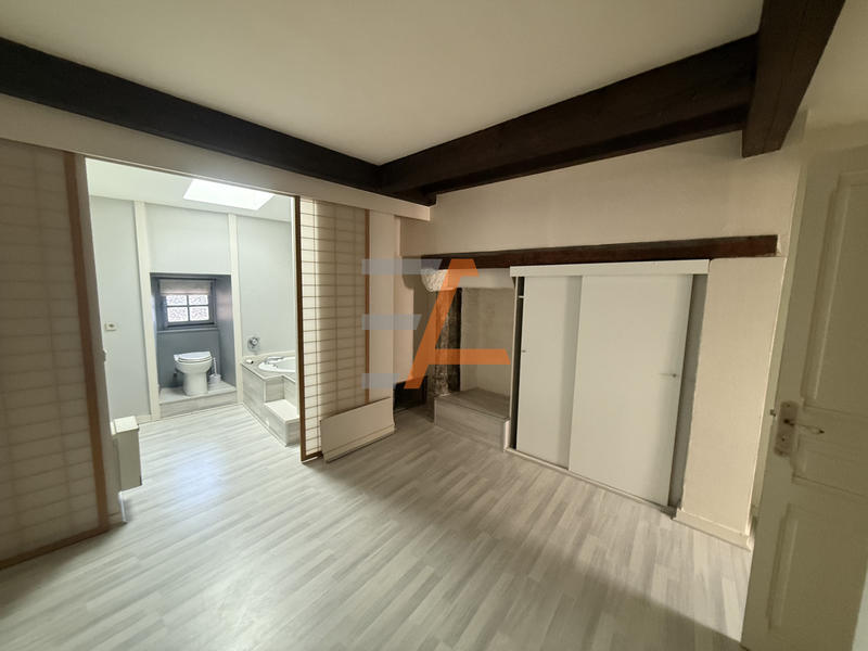 Duplex - 137 m² - 6 pièces