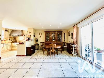 Maison - 115 m² - 5 pièces