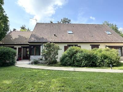 Maison - 200 m² - 7 pièces