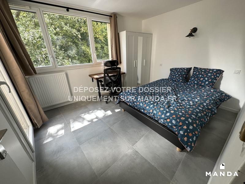 Chambre - 11 m² - 7 pièces