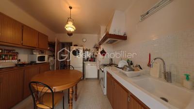 Maison - 180 m² - 6 pièces