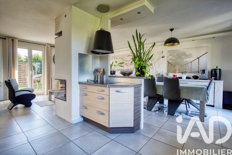 Maison - 105 m² - 6 pièces