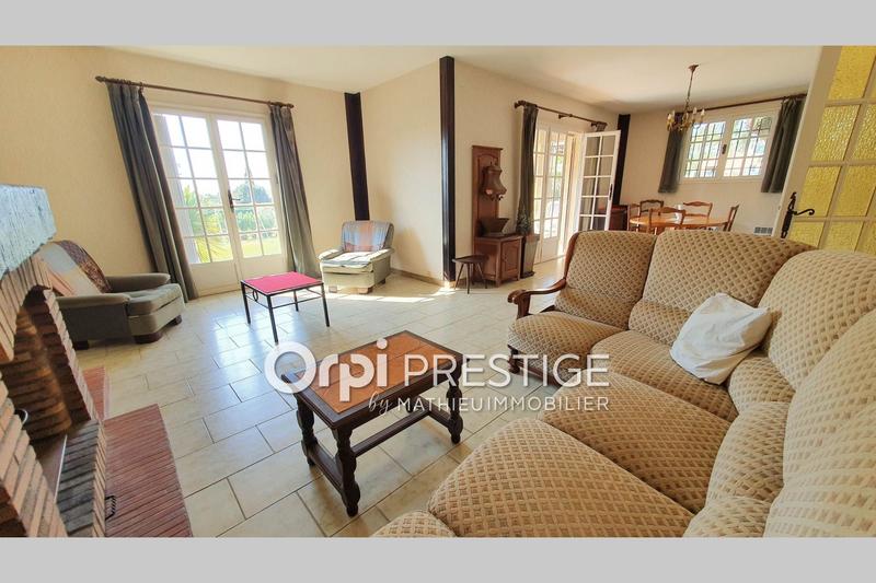 Villa - 245 m² - 8 pièces