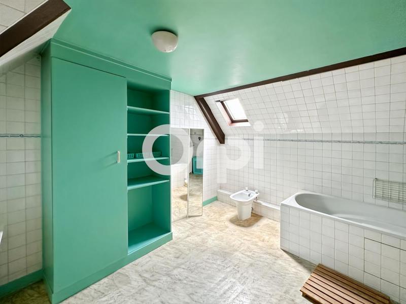 Maison - 314 m² - 10 pièces