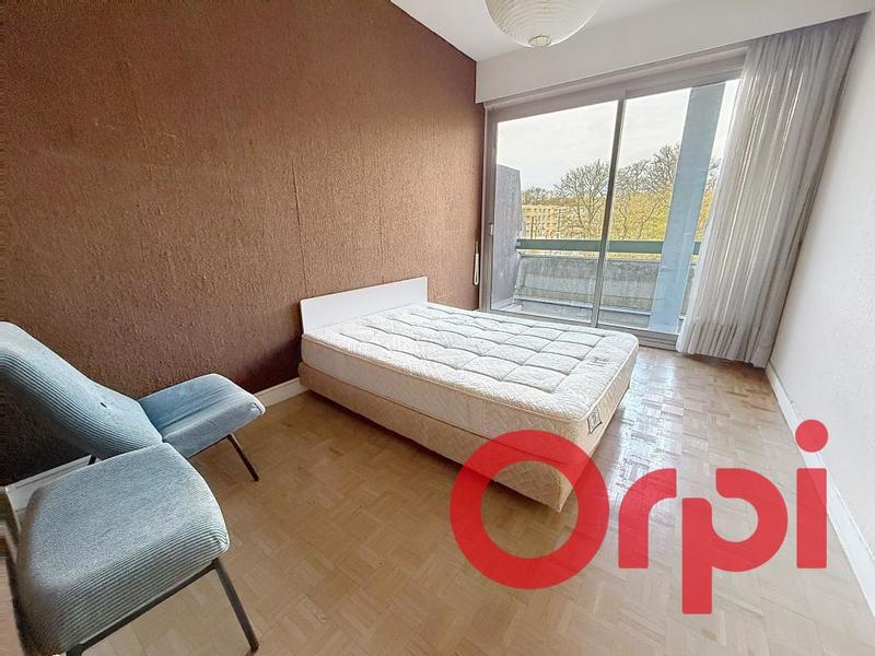 Appartement - 90 m² - 4 pièces