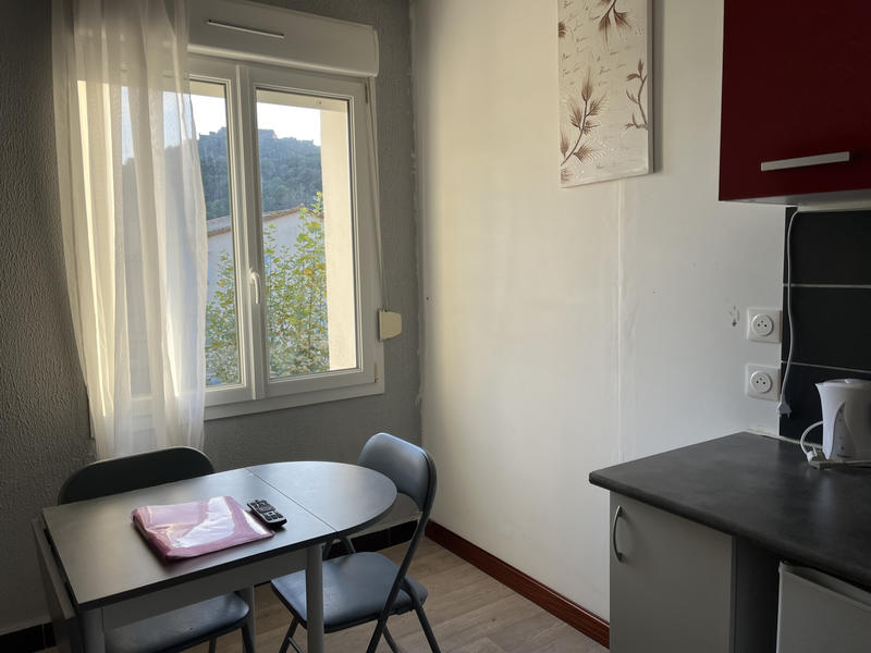 Propriété - 400 m² - 16 pièces