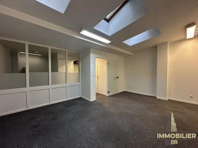 Bureau - 77 m² - 3 pièces