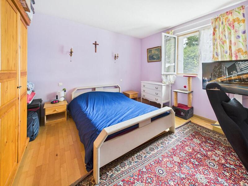 Maison - 239 m² - 6 pièces