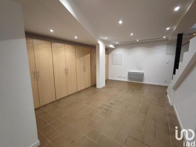 Local commercial - 213 m²