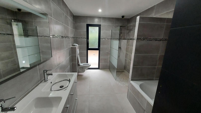 Villa - 156 m² - 5 pièces