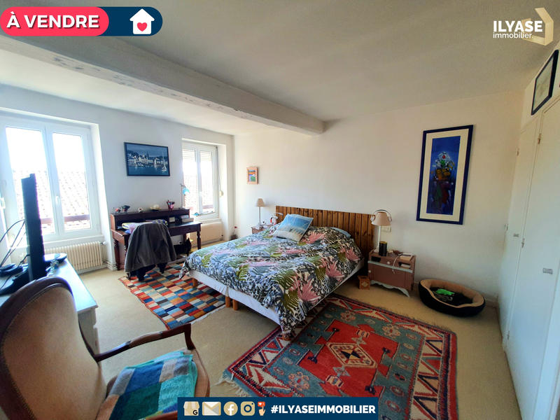 Triplex - 203 m² - 6 pièces