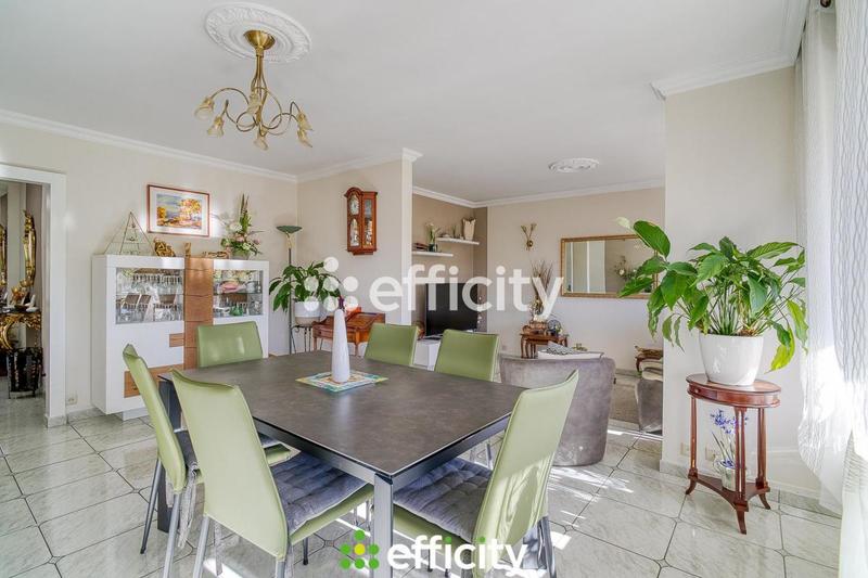 Appartement - 106 m² - 5 pièces