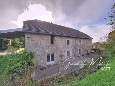 Maison - 122 m² - 5 pièces