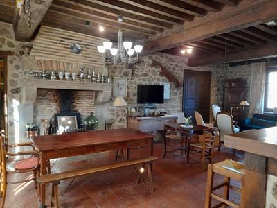 Maison - 150 m² - 7 pièces