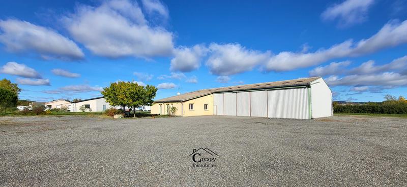 Local commercial - 496 m² - 4 pièces