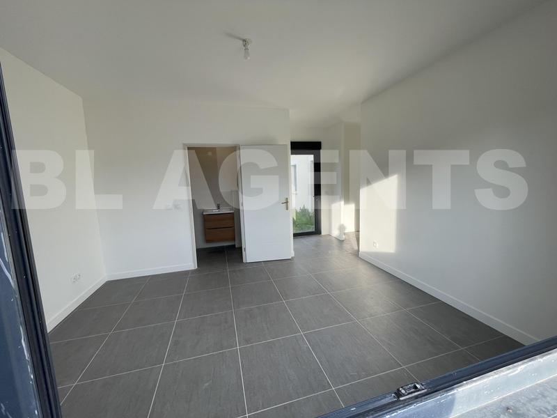 Maison contemporaine - 141 m² - 6 pièces