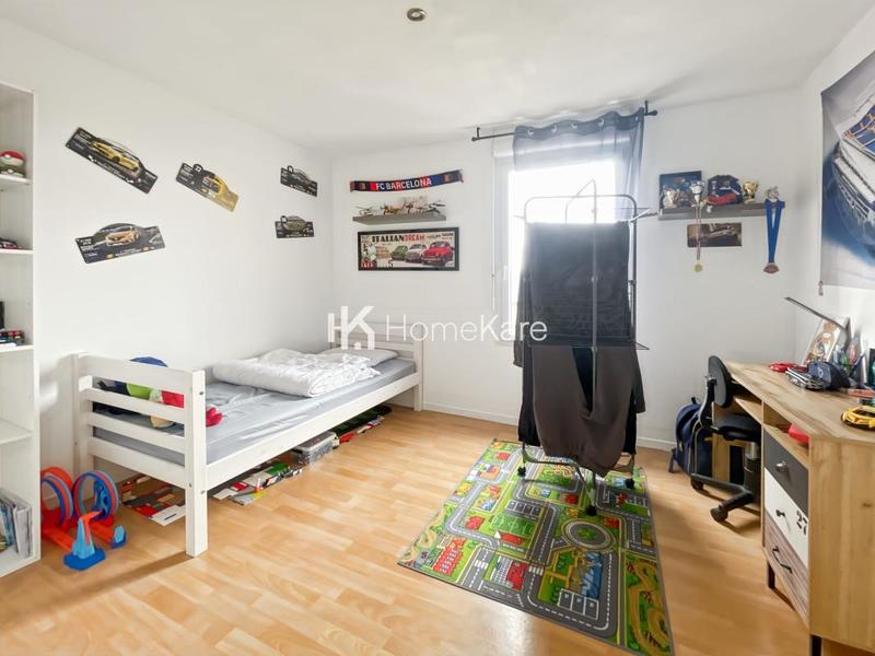 Maison - 98 m² - 4 pièces