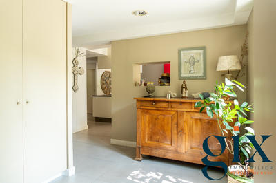 Maison - 266 m² - 8 pièces