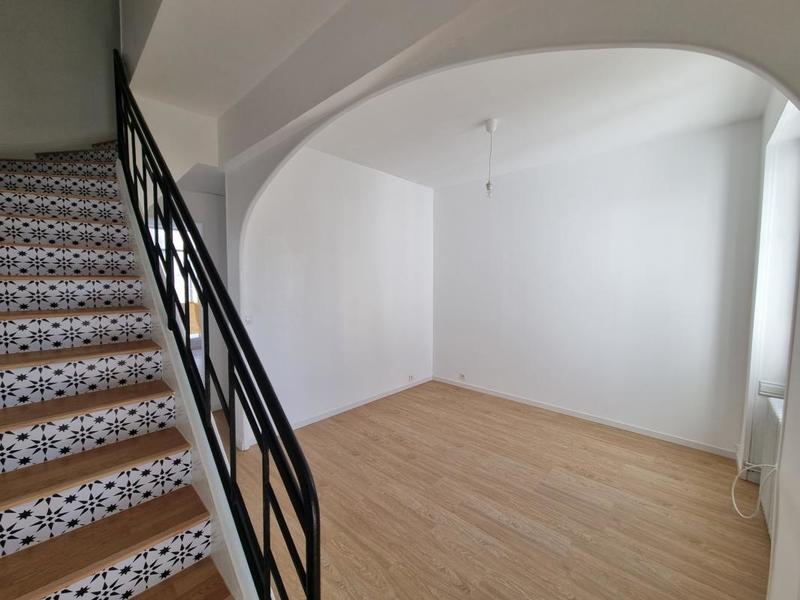 Local commercial - 83 m² - 3 pièces