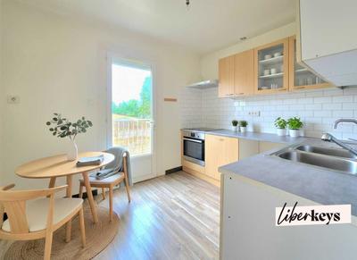 Appartement - 82 m² - 5 pièces