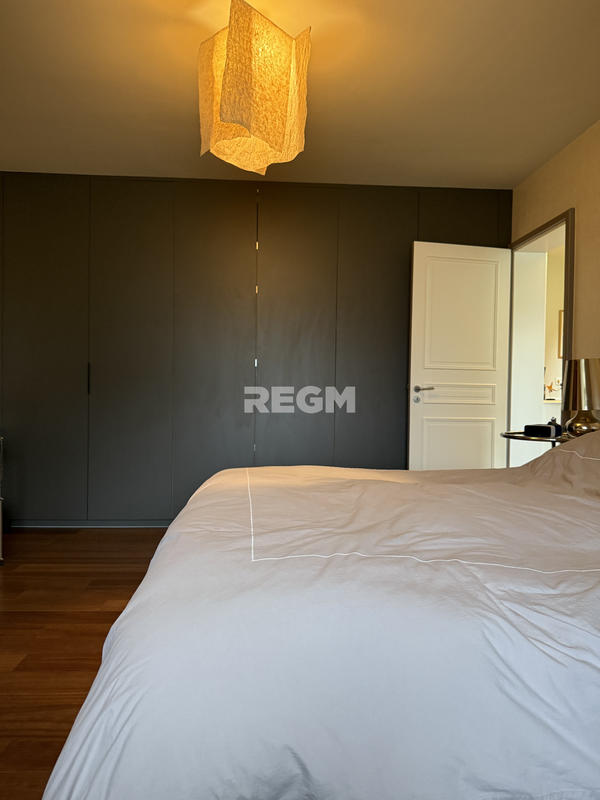 Maison - 183 m² - 7 pièces