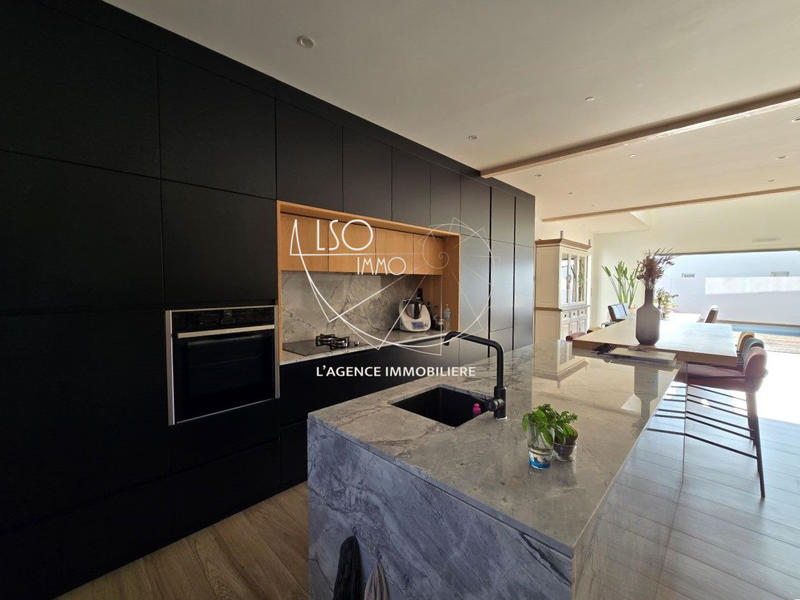 Maison traditionnelle - 172 m² - 5 pièces