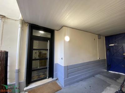 Immeuble - 145 m² - 10 pièces