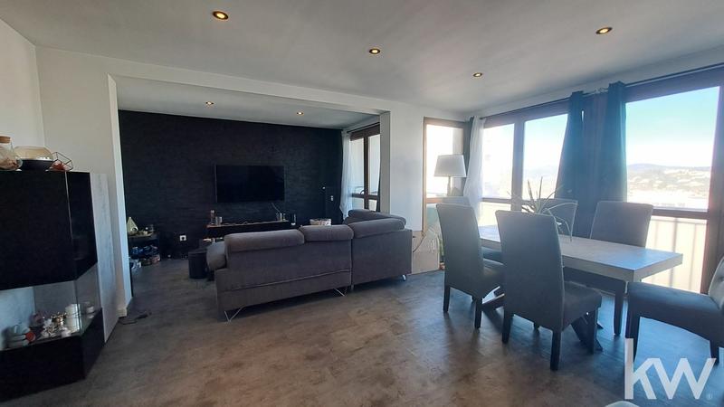 Appartement - 85 m² - 4 pièces