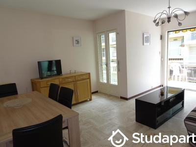 Chambre - 9 m² - 1 pièce