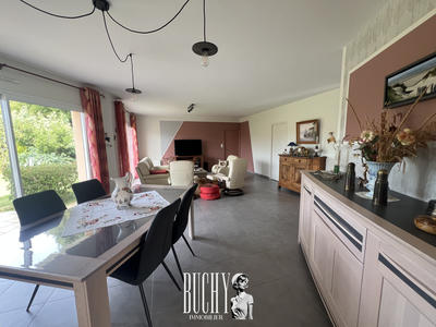 Maison - 145 m² - 6 pièces