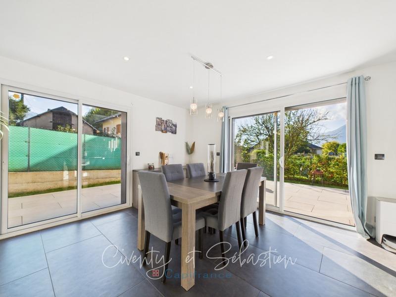 Maison - 122 m² - 4 pièces