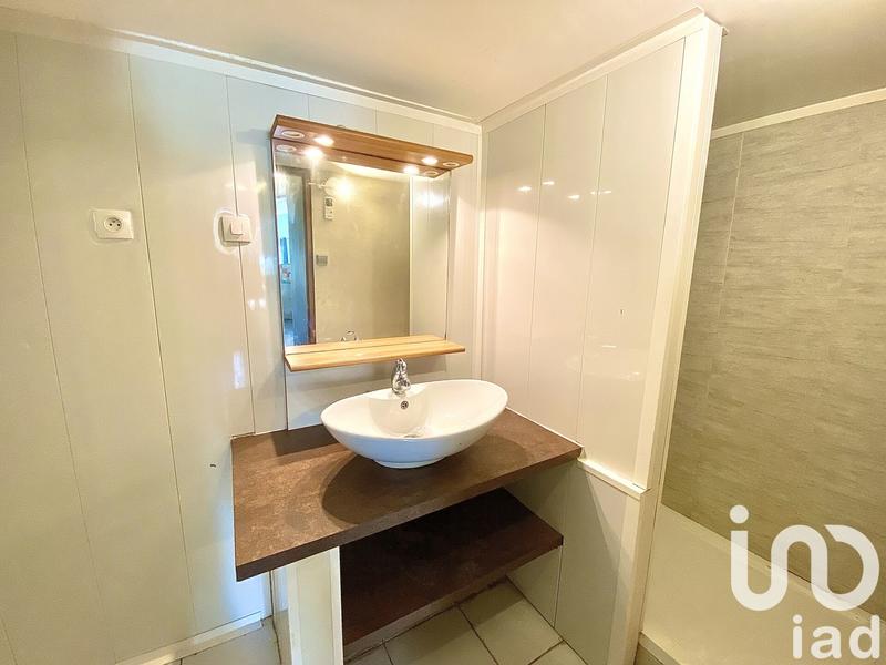 Maison - 303 m² - 19 pièces