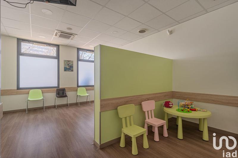 Local commercial - 112 m²