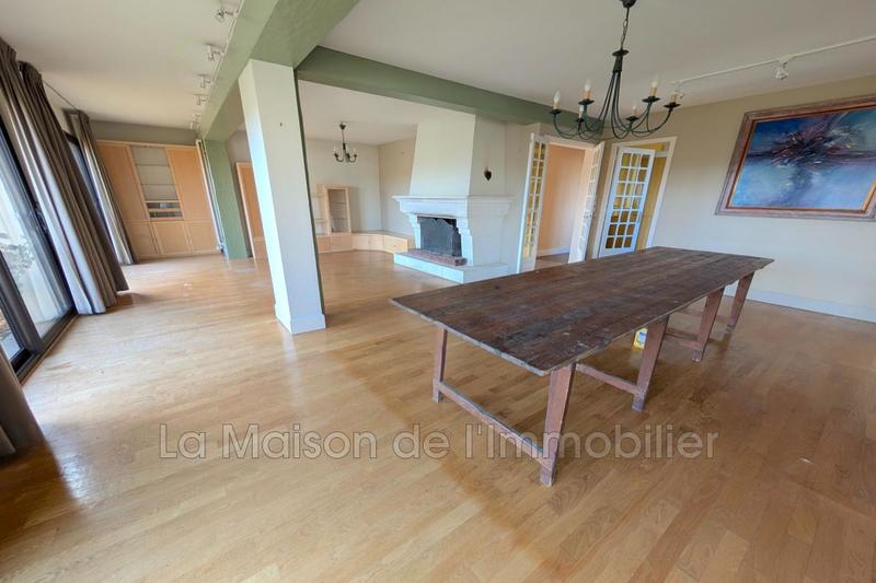 Pavillon - 167 m² - 8 pièces