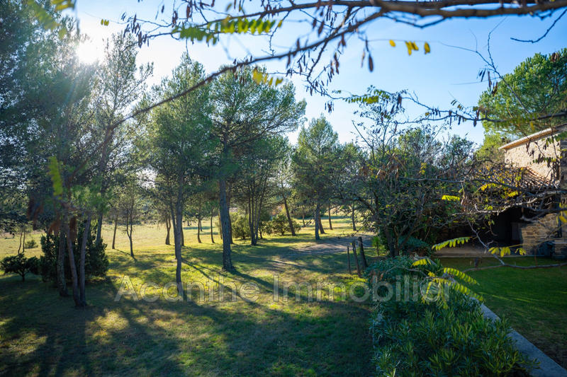 Mas - 298 m² - 8 pièces