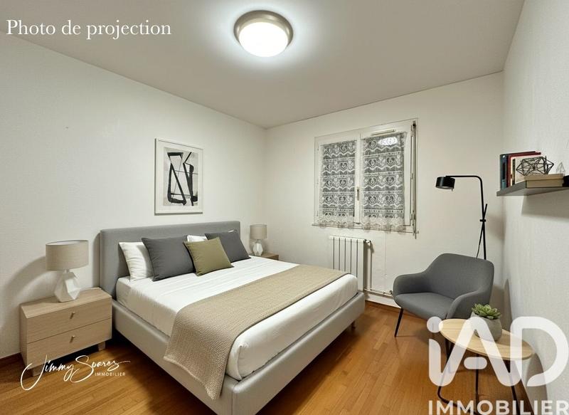 Maison - 92 m² - 5 pièces