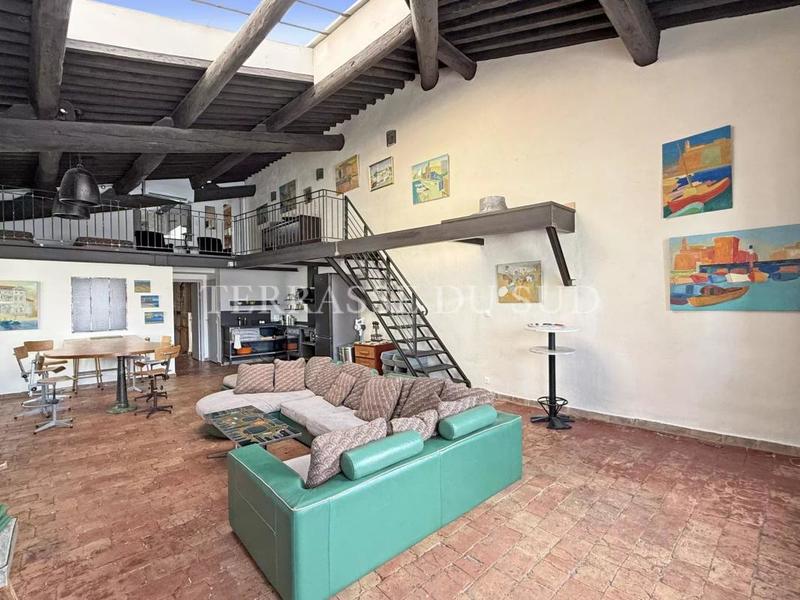 Appartement - 105 m² - 3 pièces