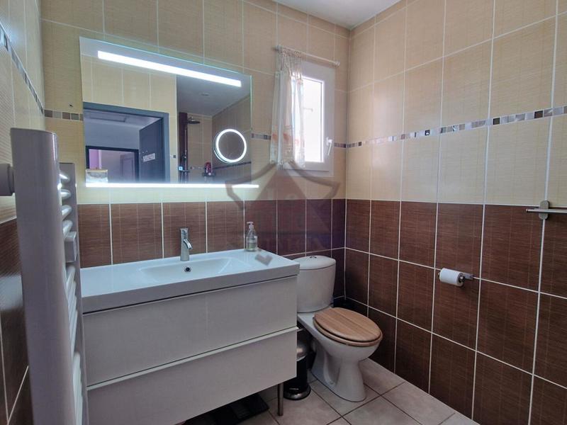 Villa - 90 m² - 4 pièces