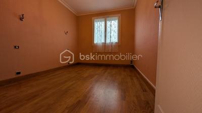 Maison - 77 m² - 5 pièces