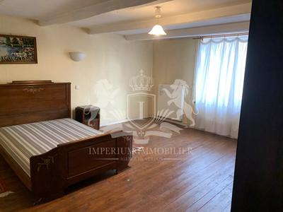 Maison - 150 m² - 7 pièces