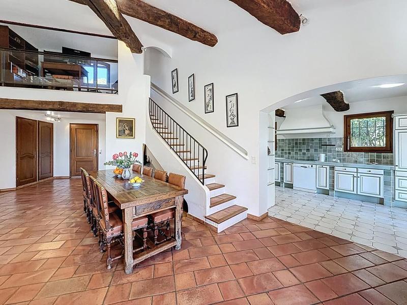 Maison - 175 m² - 6 pièces