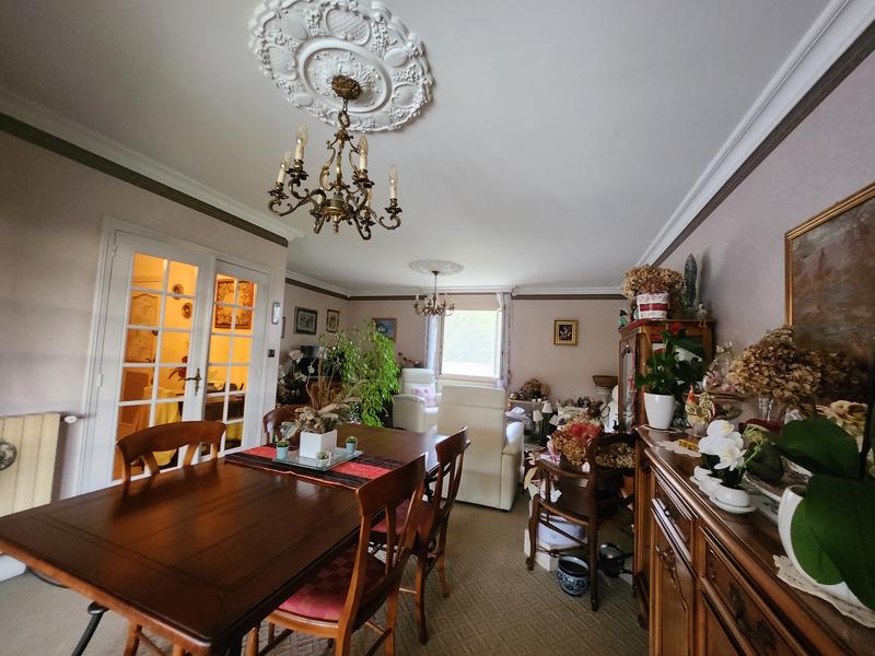 Maison - 104 m² - 5 pièces