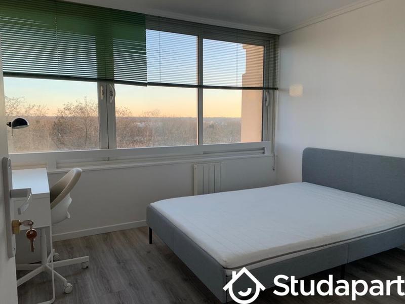 Chambre - 10 m² - 1 pièce