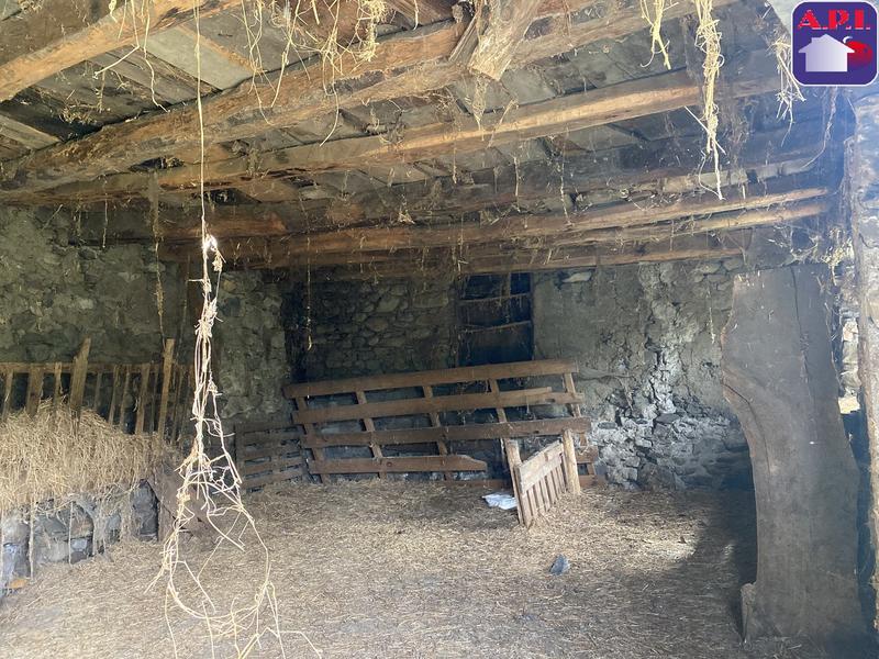 Grange - 85 m² - 2 pièces