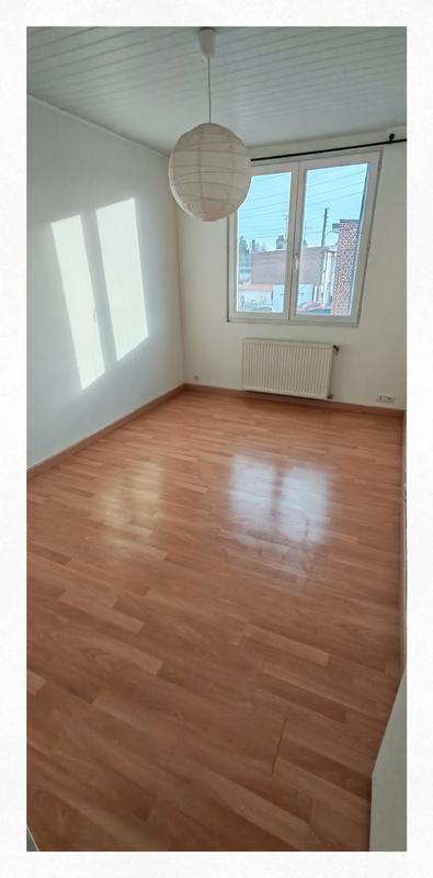 Maison - 85 m² - 5 pièces