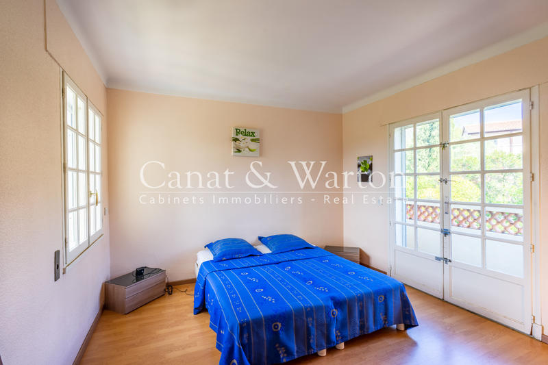 Villa - 181 m² - 7 pièces