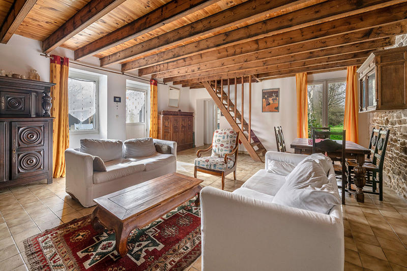 Maison - 151 m² - 6 pièces