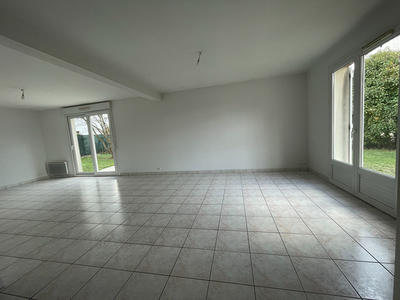 Maison - 141 m² - 6 pièces