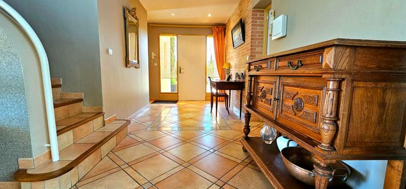 Maison - 181 m² - 7 pièces